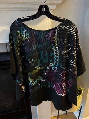 Beverly Drive Black Abstract Multicolor Boatneck Tunic